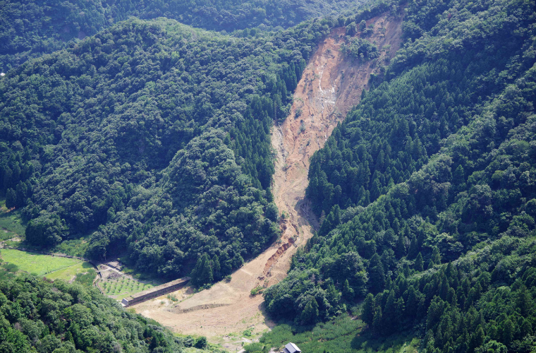 土砂災害特別危険区域の斜面の画像